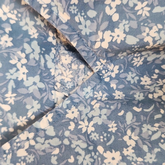 Draper James Blue Ditsy Floral Cotton‎ Blouse Size Small - Picture 9 of 10